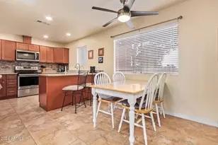 12222 N Paradise Vlg Pkwy S, Phoenix, AZ 85032 - Photo 6