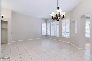 5235 E Herrera Dr, Phoenix, AZ 85054 - Photo 6