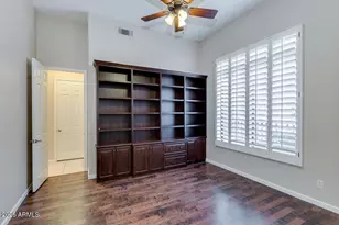 5235 E Herrera Dr, Phoenix, AZ 85054 - Photo 2