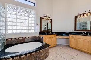 5235 E Herrera Dr, Phoenix, AZ 85054 - Photo 22