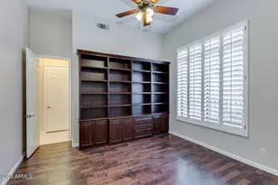 5235 E Herrera Dr, Phoenix, AZ 85054 - Photo 2