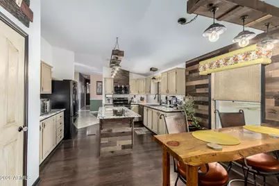 28512 N 151st Avenue, Surprise, AZ 85387 - Photo 6