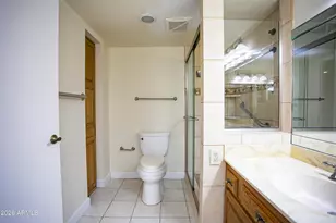 7840 E Camelback Rd, Scottsdale, AZ 85251 - Photo 18