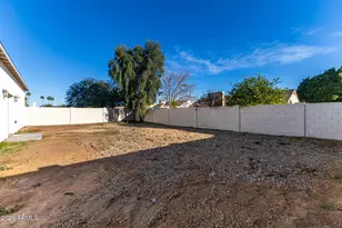 6345 W Grandview Rd, Glendale, AZ 85306 - Photo 36