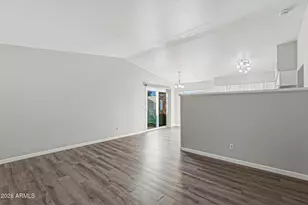 3320 S Parkside Dr, Tempe, AZ 85282 - Photo 8