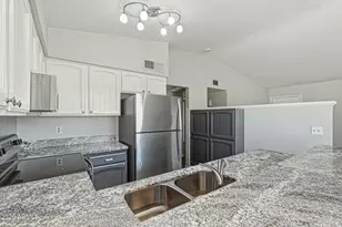 3320 S Parkside Dr, Tempe, AZ 85282 - Photo 14