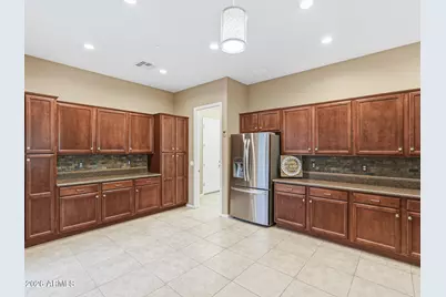 29306 N 130th Drive, Peoria, AZ 85383 - Photo 10