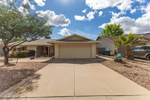 4315 E Kiowa St, Phoenix, AZ 85044 - Photo 2