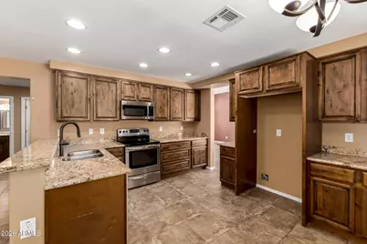 1121 W Canary Way, Chandler, AZ 85286 - Photo 8