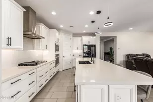 5442 N 90th Dr, Glendale, AZ 85305 - Photo 10