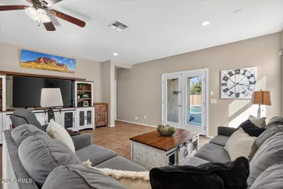3740 E Jaguar Avenue, Gilbert, AZ 85298 - Photo 4