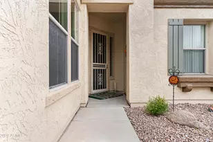 12445 W Fetlock Trail, Peoria, AZ 85383 - Photo 4