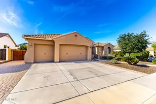 5703 W Hedgehog Pl, Phoenix, AZ 85083 - Photo 48