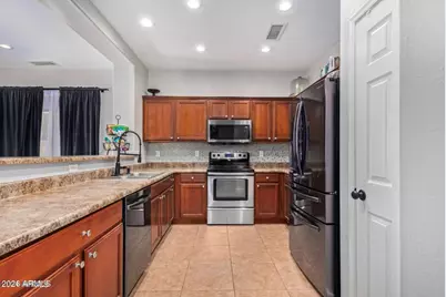 697 W Oak Tree Lane, San Tan Valley, AZ 85143 - Photo 8