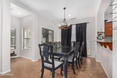 697 W Oak Tree Lane, San Tan Valley, AZ 85143 - Photo 6