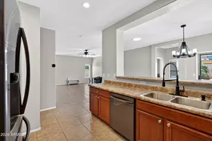 697 W Oak Tree Ln, San Tan Valley, AZ 85143 - Photo 12
