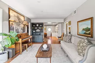 4631 E Pinchot Ave, Phoenix, AZ 85018 - Photo 8