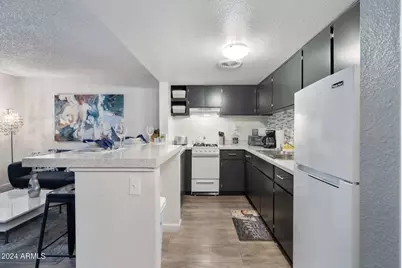 1601 W Camelback Road #E10AE, Phoenix, AZ 85015 - Photo 4