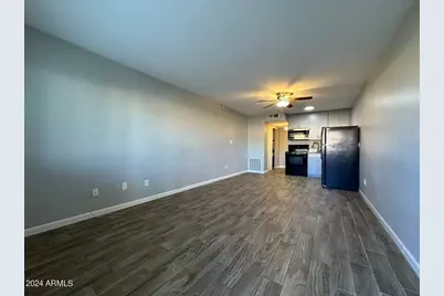 9647 N 10th Avenue #102, Phoenix, AZ 85021 - Photo 2