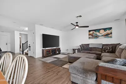 12610 W Myrtle Avenue, Glendale, AZ 85307 - Photo 8