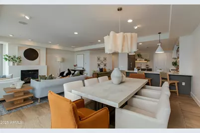 2211 E Camelback Road #402, Phoenix, AZ 85016 - Photo 2