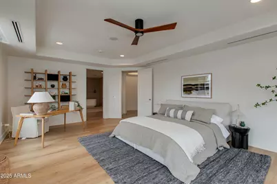 2211 E Camelback Road #402, Phoenix, AZ 85016 - Photo 10