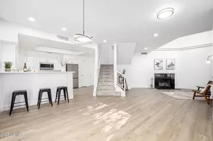 8829 S 51st St, Phoenix, AZ 85044 - Photo 2