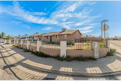 3044 N 80th Lane, Phoenix, AZ 85033 - Photo 2