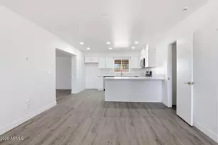 2314 N 71st Dr, Phoenix, AZ 85035 - Photo 6