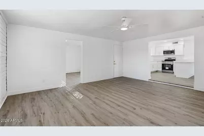 2314 N 71st Drive, Phoenix, AZ 85035 - Photo 14