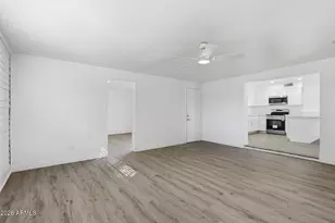 2314 N 71st Dr, Phoenix, AZ 85035 - Photo 14