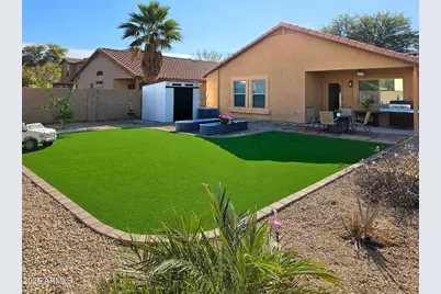 660 W Mesquite Tree Lane, San Tan Valley, AZ 85143 - Photo 2