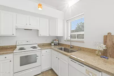 2521 W Oberlin Way, Phoenix, AZ 85085 - Photo 20