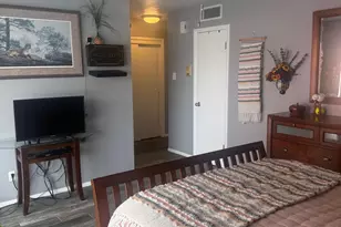 126 E Coronado Rd, Phoenix, AZ 85004 - Photo 18