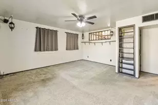 823 E Ironwood Dr, Phoenix, AZ 85020 - Photo 8