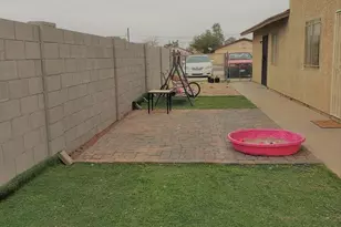 2831 E Mobile Ln, Phoenix, AZ 85040 - Photo 2