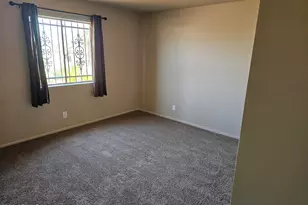 2831 E Mobile Ln, Phoenix, AZ 85040 - Photo 6