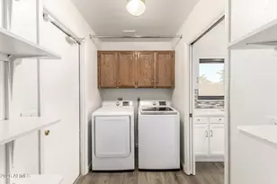 9845 W Oraibi Dr, Peoria, AZ 85382 - Photo 26