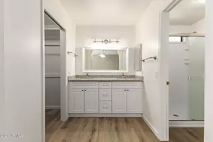 9845 W Oraibi Dr, Peoria, AZ 85382 - Photo 16