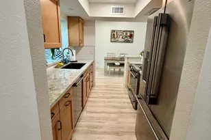 3318 E Taro Ln, Phoenix, AZ 85050 - Photo 10