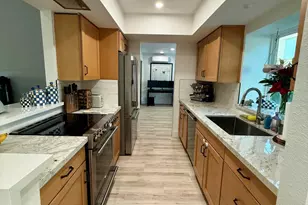 3318 E Taro Ln, Phoenix, AZ 85050 - Photo 8