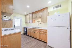 3730 W Cactus Wren Dr, Phoenix, AZ 85051 - Photo 18