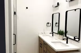 930 E Page St, Gilbert, AZ 85234 - Photo 10