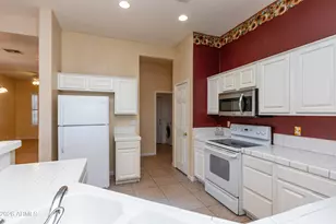 3371 W Via Del Sol Dr, Phoenix, AZ 85027 - Photo 10
