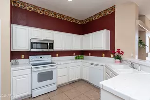 3371 W Via Del Sol Dr, Phoenix, AZ 85027 - Photo 12
