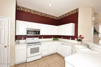 3371 W Via Del Sol Drive, Phoenix, AZ 85027 - Photo 24