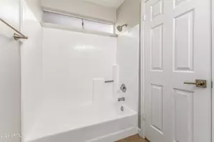 1633 E Lakeside Dr, Gilbert, AZ 85234 - Photo 14