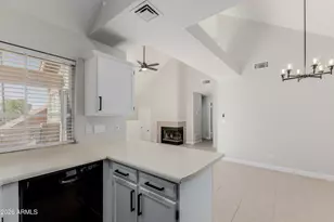 1633 E Lakeside Dr, Gilbert, AZ 85234 - Photo 4