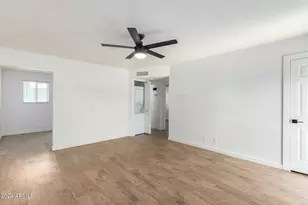 3038 N 38th St, Phoenix, AZ 85018 - Photo 12