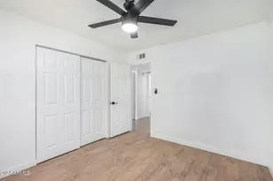 3038 N 38th St, Phoenix, AZ 85018 - Photo 18